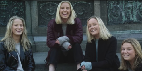 Schwedinnen kritisieren in einem Video, dass in der Schweiz der Sexkauf erlaubt ist. Schwedinnen kritisieren in einem Video, dass in der Schweiz der Sexkauf erlaubt ist.