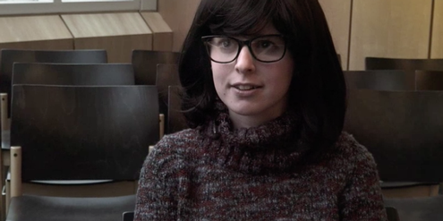 Anna musst im Gerichtssaal ihre Vergewaltigung anschauen, obwohl sie keine Erinnerung daran hat. Anna musst im Gerichtssaal ihre Vergewaltigung anschauen, obwohl sie keine Erinnerung daran hat.