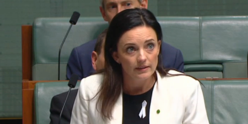 Emma Husar während ihrer Rede im australischen Parlament. Emma Husar während ihrer Rede im australischen Parlament.