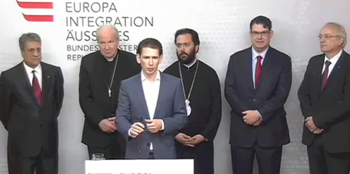 Männerrunde: Minister Sebastian Kurz (ÖVP) mit Mitgliedern der «Interreligiösen Dialogplattform». Männerrunde: Minister Sebastian Kurz (ÖVP) mit Mitgliedern der «Interreligiösen Dialogplattform».