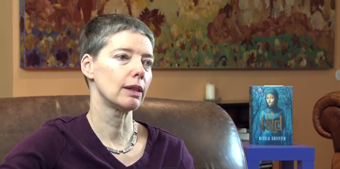 Autorin Nicola Griffith kritisiert die Vergabe von Literaturpreisen. Autorin Nicola Griffith kritisiert die Vergabe von Literaturpreisen.
