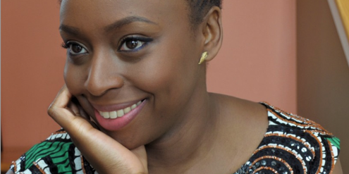 Chimamanda Ngozi Adichie gibt Tipps für die Erziehung von Töchtern zu selbstbestimmten Frauen. Chimamanda Ngozi Adichie gibt Tipps für die Erziehung von Töchtern zu selbstbestimmten Frauen.