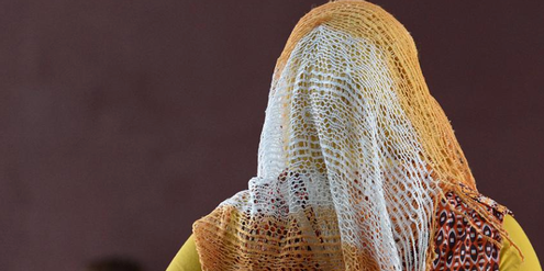 In Deutschland dürfen Erzieherinnen an staatlichen Kitas ein Kopftuch tragen. In Deutschland dürfen Erzieherinnen an staatlichen Kitas ein Kopftuch tragen.