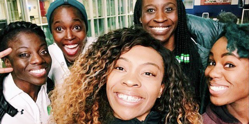 Wollen an die Spitze: Seun Adigun, Ngozi Onwumere und Akouma Omeoga (vorne von links). Wollen an die Spitze: Seun Adigun, Ngozi Onwumere und Akouma Omeoga (vorne von links).