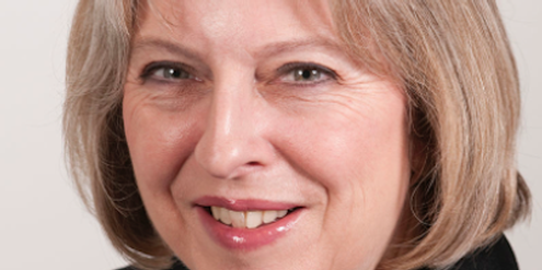 Theresa May, britische Innenministerin, akzeptiert extrem frauenfeindliche Songs nicht. Theresa May, britische Innenministerin, akzeptiert extrem frauenfeindliche Songs nicht.